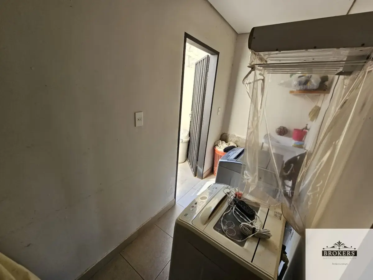 Casa de 3 dormitorios en Venta en Santísima Trinidad, Asunción - Image 15