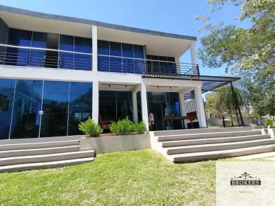 Casa de 3 dormitorios en Venta en San Bernardino