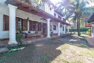 4-Bedroom House for Sale in Carmelitas, Asunción