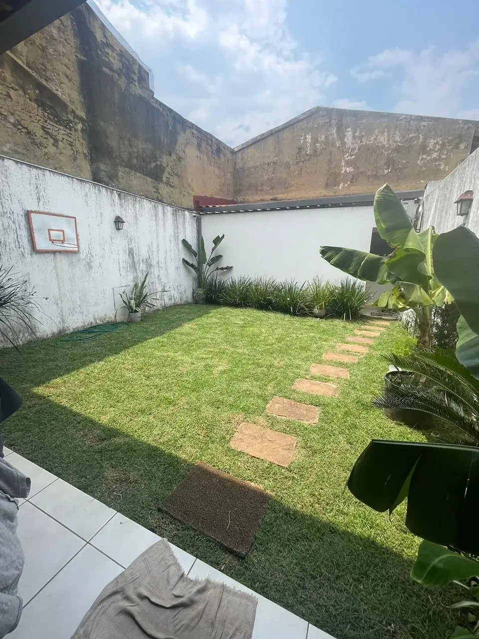 A la Venta hermoso y amplio duplex de 3 habitaciones Barrio Mburucuya - Image 4