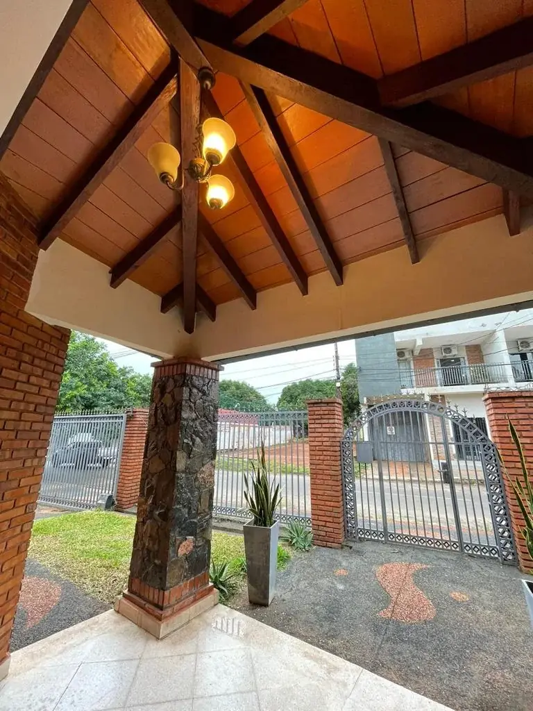 Oferta de residencia con 700m2 de terreno en fdo de la mora - z/ sur - Image 11