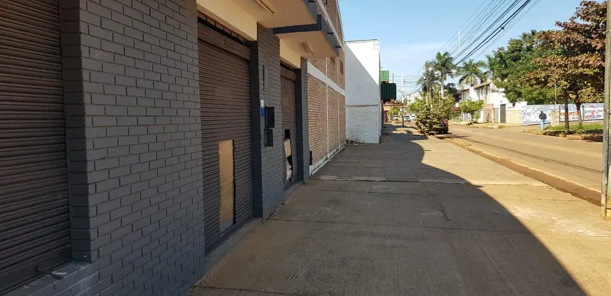 Local Comercial de 3,040m² en Alquiler en Kokué Guasú, Fernando de la Mora - Image 4