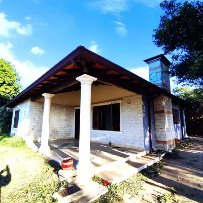 Casa de 2 dormitorios en Venta en Mburucuyá, Asunción
