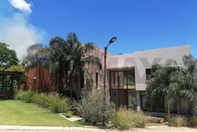 Casa de 6 dormitorios en Venta en San Bernardino