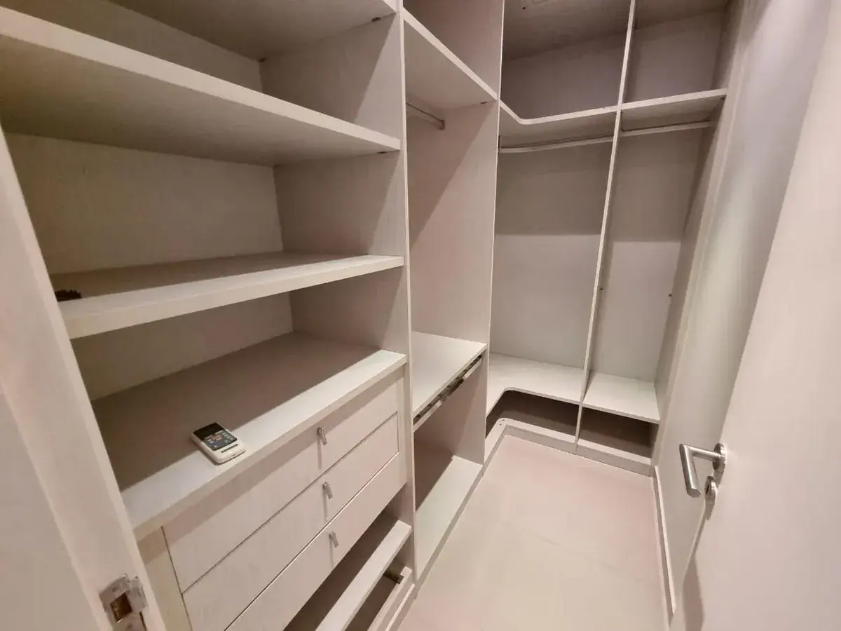 4-Bedroom Apartment for Sale in Carmelitas, Asunción - Image 20