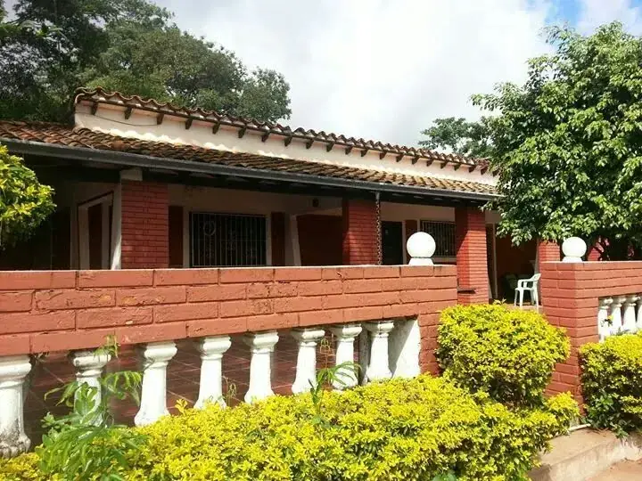 Casa de 6 dormitorios en Venta en Capiatá - Image 4