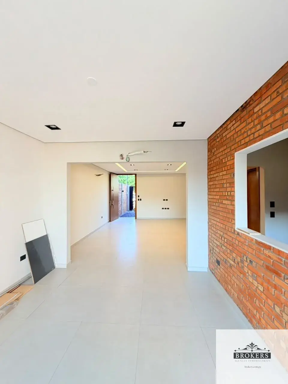 Casa de 3 dormitorios en Venta en Loma Merlo, Luque - Image 8