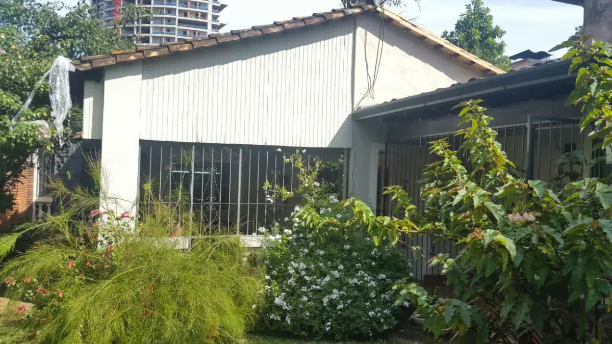 Casa de 3 dormitorios en Venta en San Jorge, Asunción - Image 9