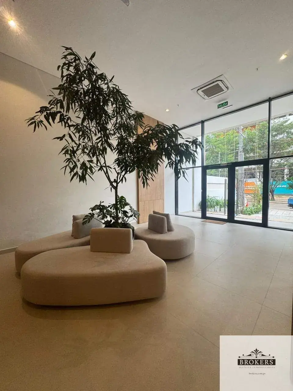 2-Bedroom Apartment for Rent in Mburucuyá, Asunción - Image 10