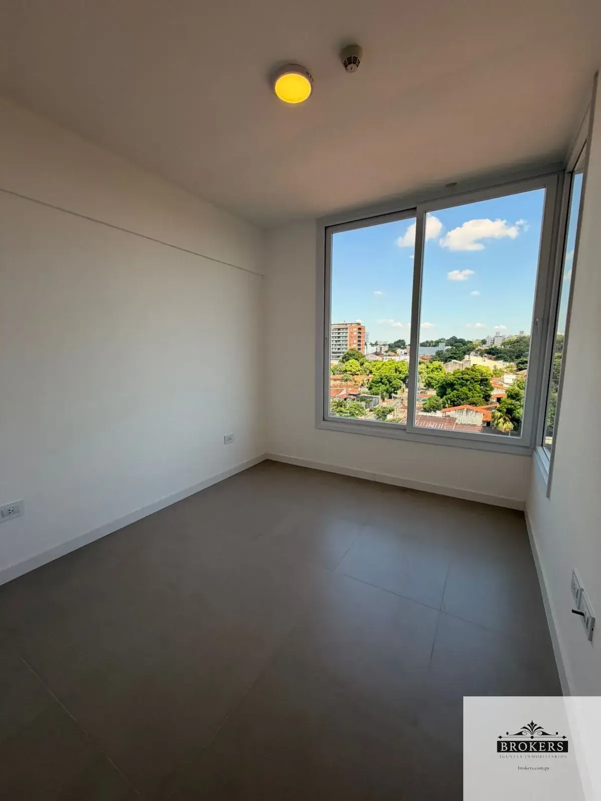 1-Bedroom Apartment for Sale in Jara, Asunción - Image 5
