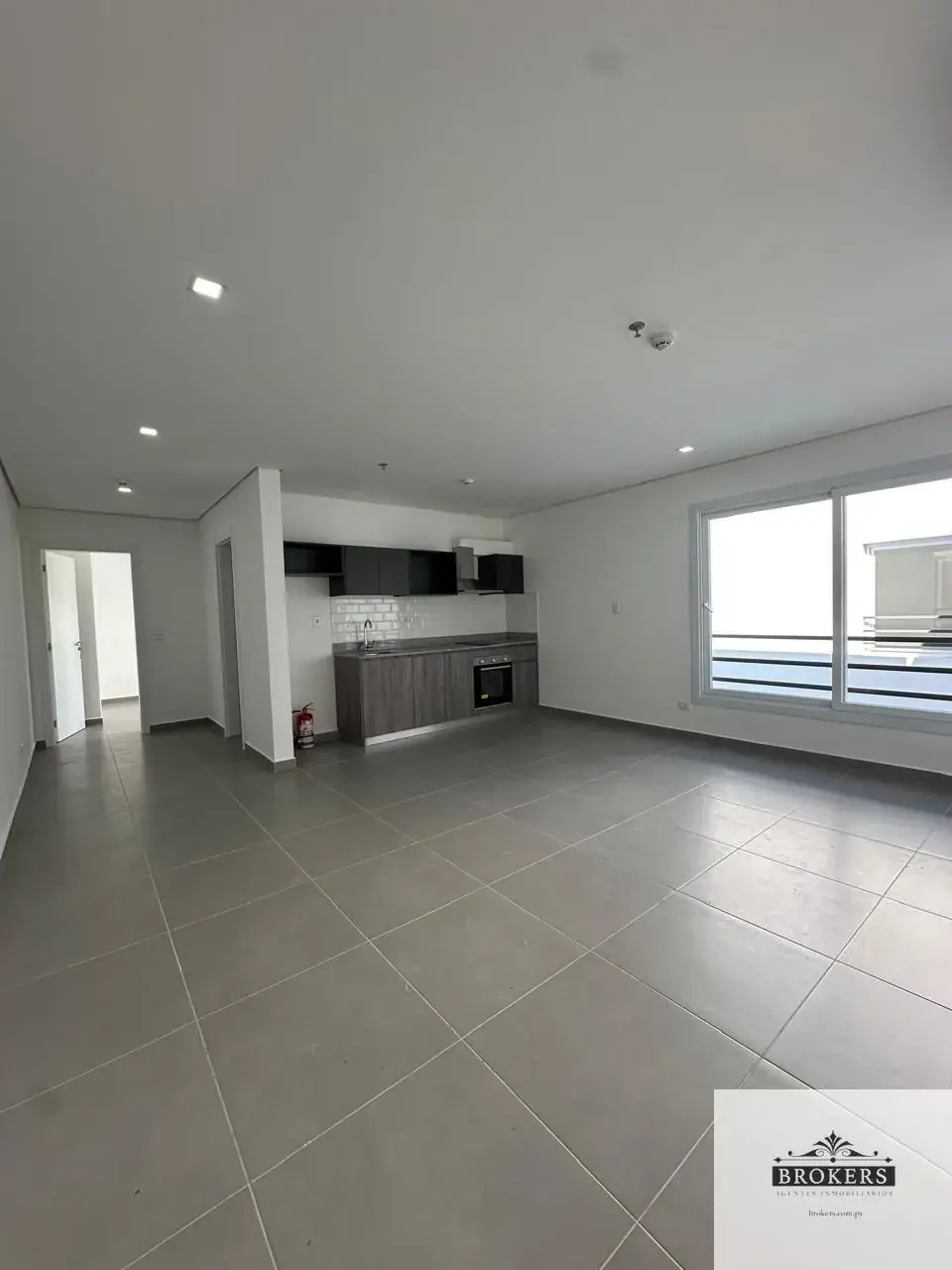 Departamento de 1 dormitorio en Venta en Ycuá Satí, Asunción - Image 2