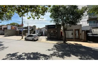 Local Comercial de 360m² en Venta en Las Lomas (Carmelitas), Asunción