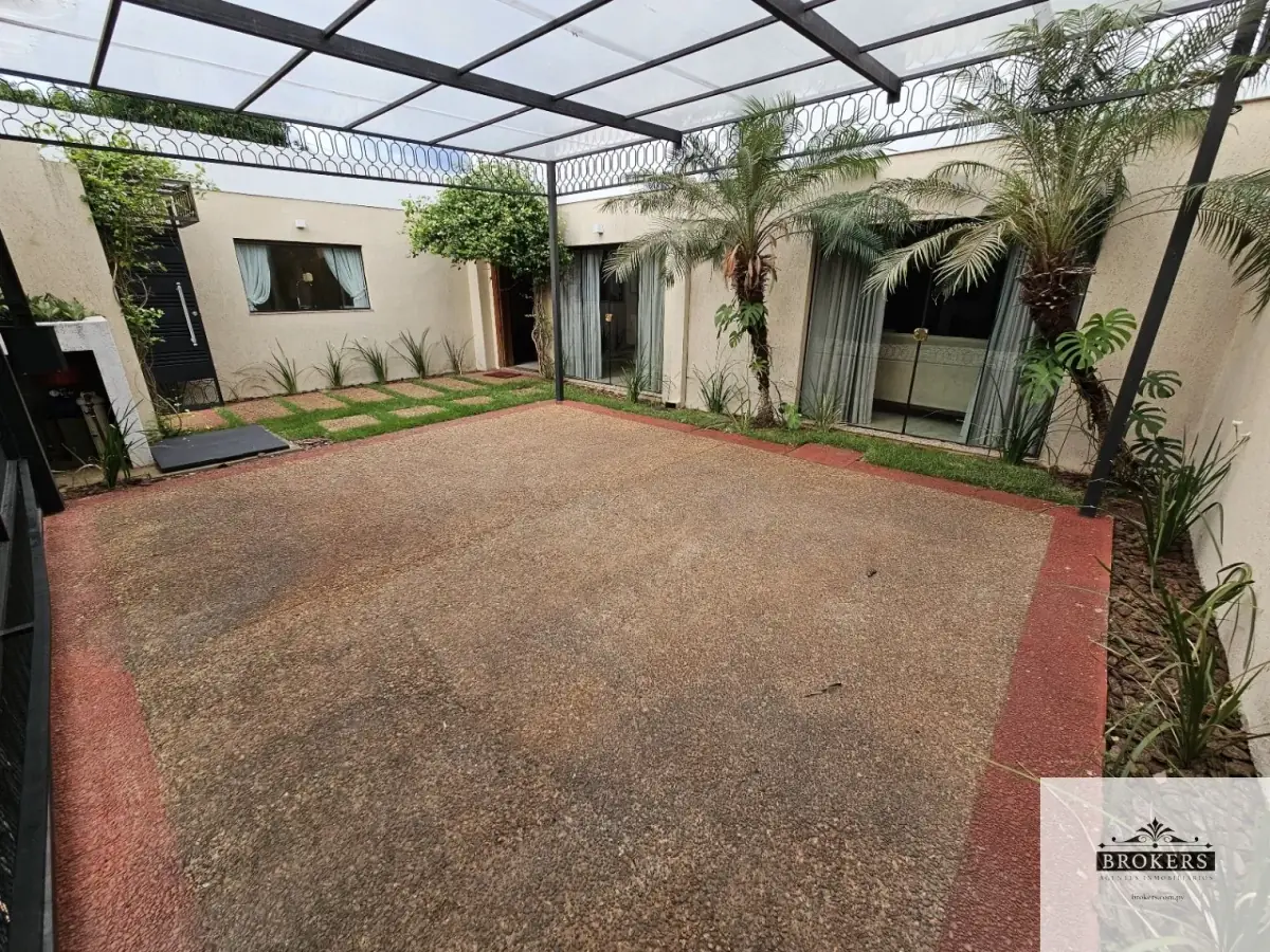 3-Bedroom House for Sale in Recoleta, Asunción - Image 4