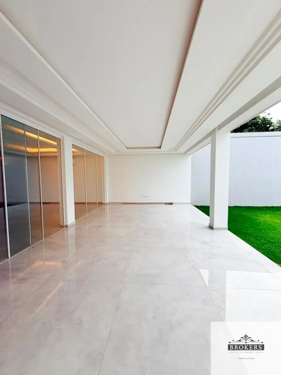 5-Bedroom House for Sale in Herrera, Asunción - Image 16