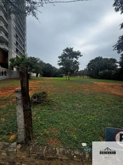 Terreno de 4,800m² en Venta en Ycuá Satí, Asunción