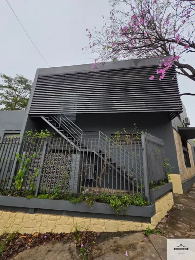 Local Comercial de 148m² en Alquiler en Recoleta, Asunción