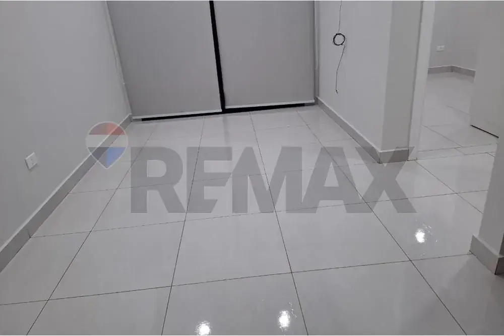 1-Bedroom Apartment for Sale in Segundo Barrio, Luque - Image 8