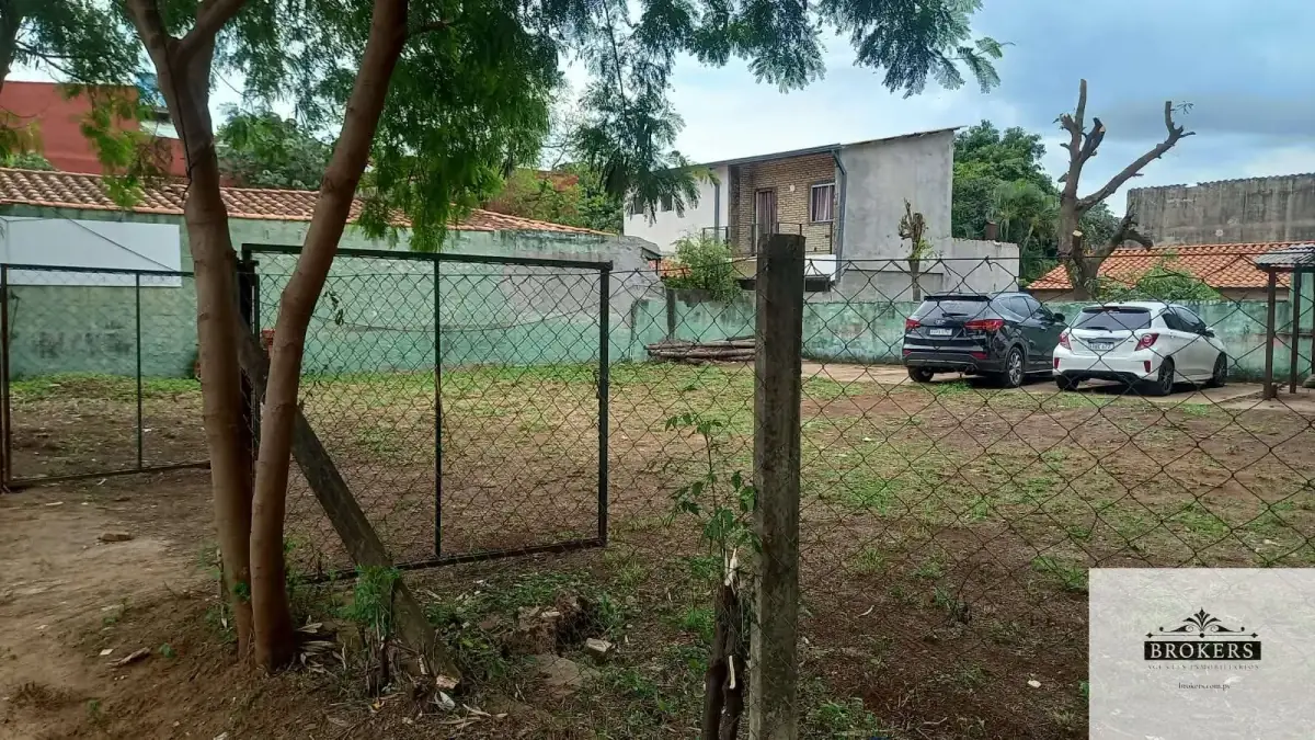 391m² Lot for Sale in Cuarto Barrio, Luque - Image 2