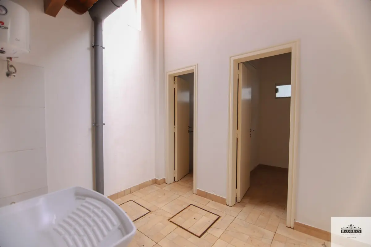 Casa de 3 dormitorios en Alquiler en Recoleta, Asunción - Image 7