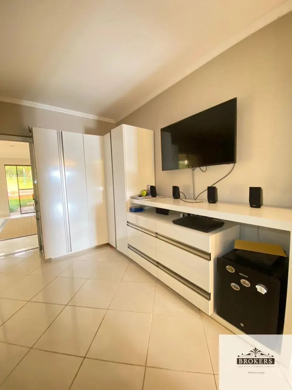 Casa de 4 quartos para Aluguel em Parques del Yatch, Lambaré - Image 14