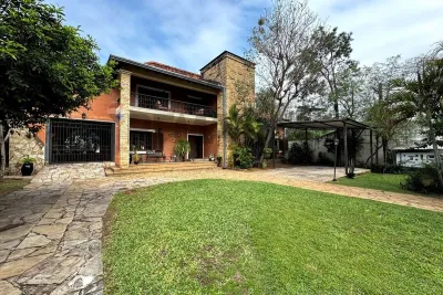 Casa de 6 quartos à Venda no Centro Histórico, San Bernardino