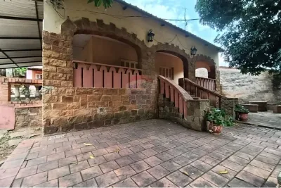 Casa de 3 dormitorios en Venta en Caacupé