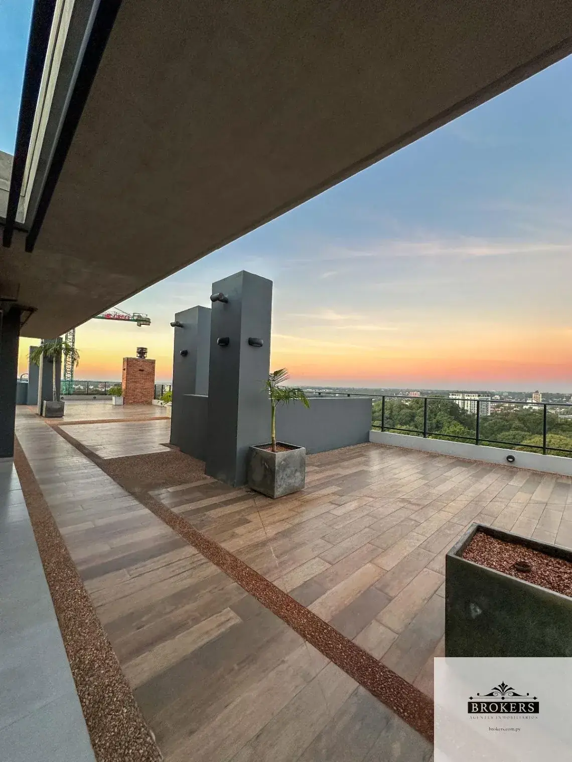 2-Bedroom Apartment for Rent in San Jorge, Asunción - Image 14