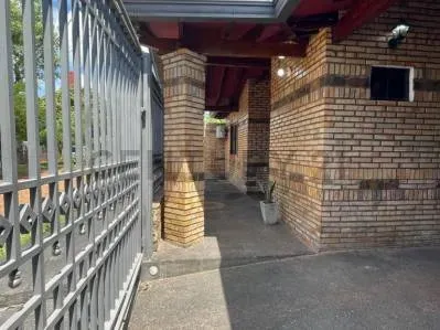 Terreno de 360m² en Venta en Julián Augusto Saldívar