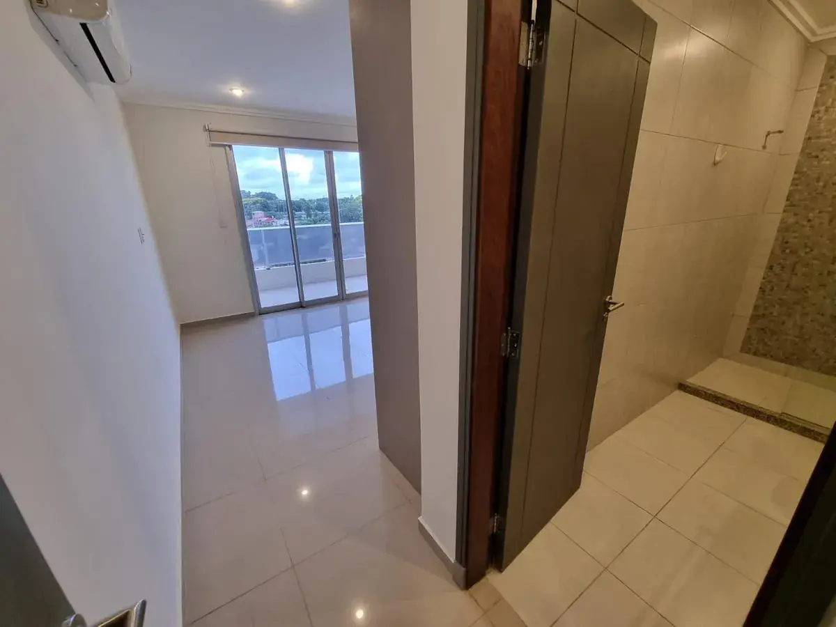 Apartamento de 3 quartos à venda em Carmelitas, Assunção - Image 13