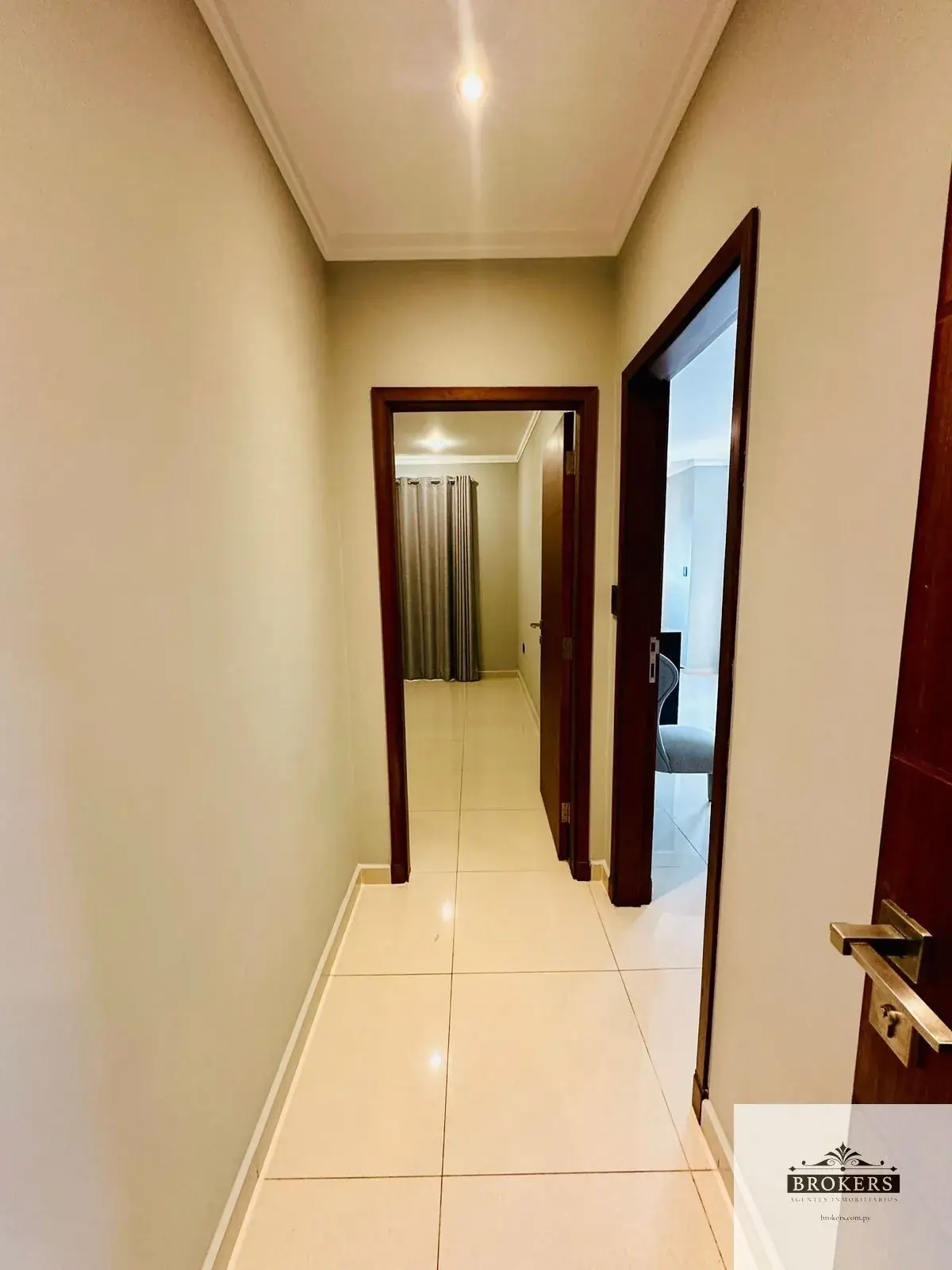 Apartamento de 2 quartos para Aluguel em Carmelitas, Assunção - Image 18