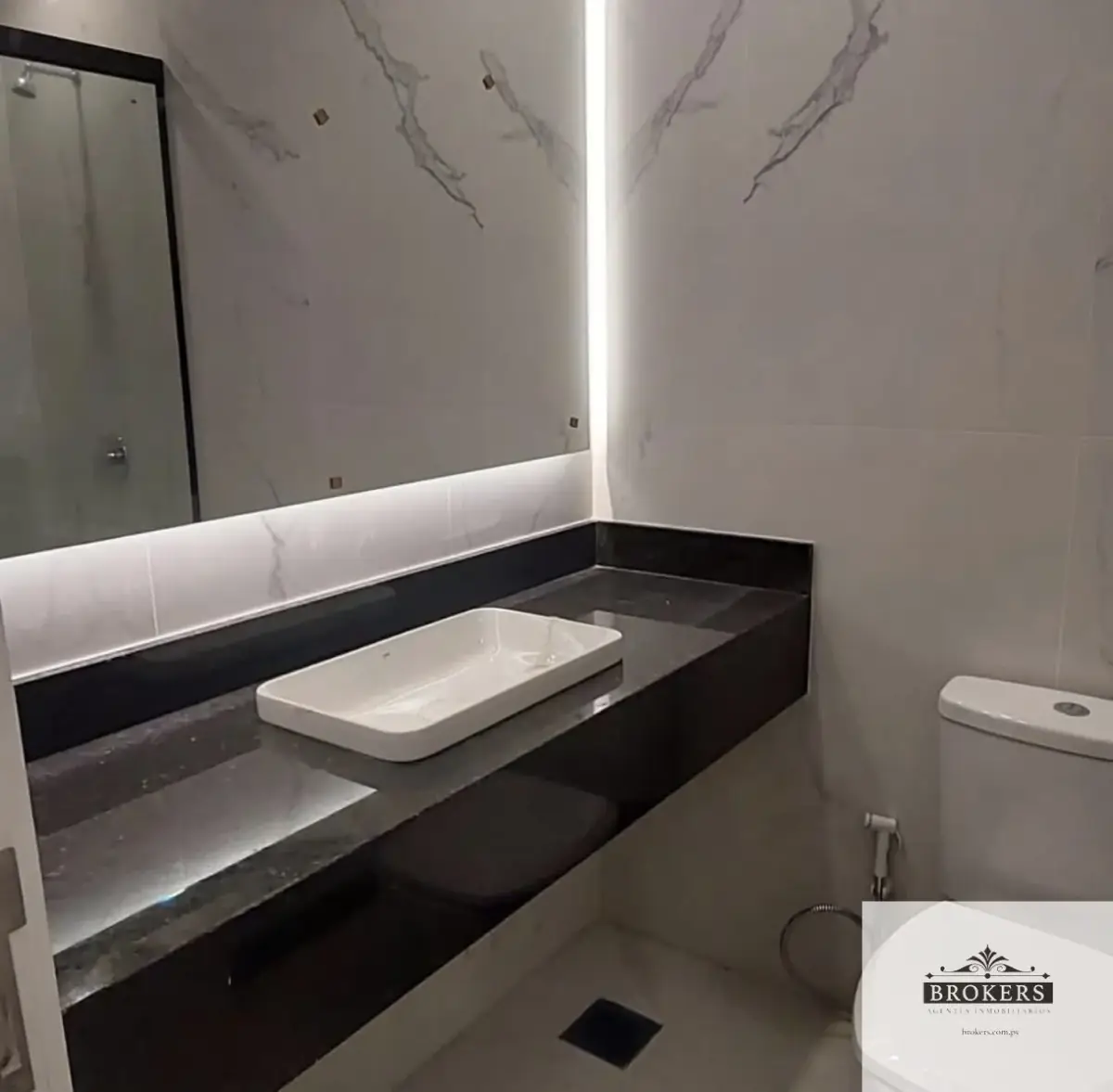 3-Bedroom House for Sale in Villa Aurelia, Asunción - Image 9