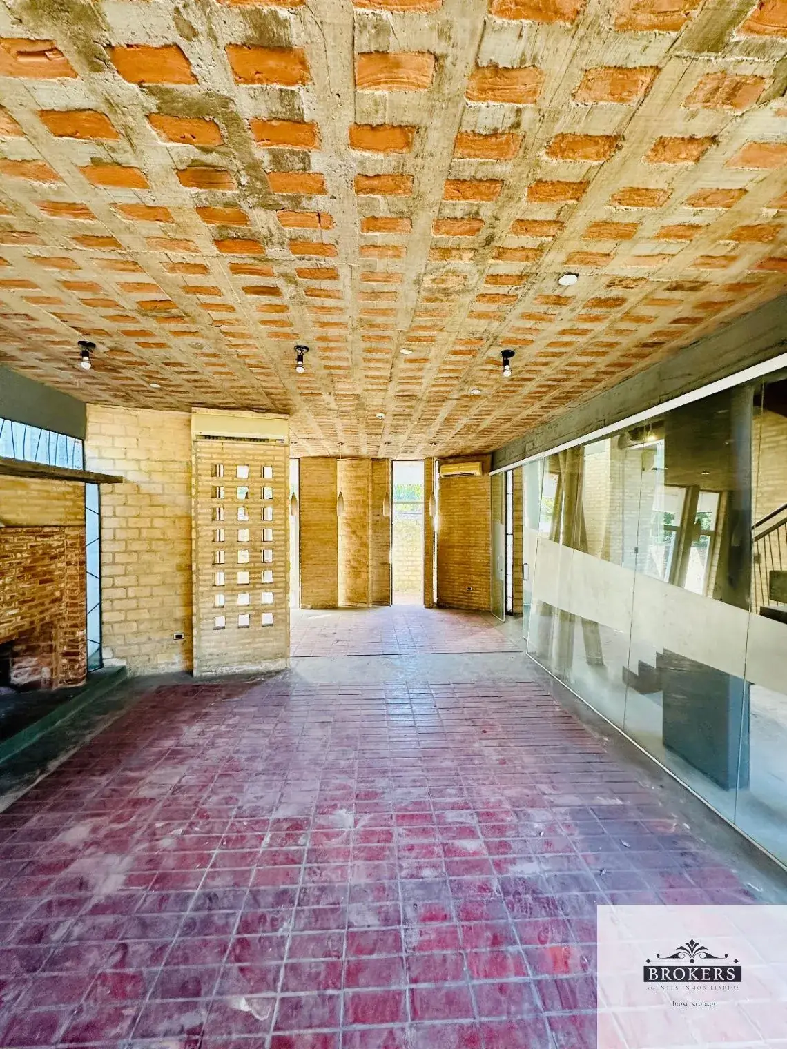 Office of 550m² for Rent in Mburucuyá, Asunción - Image 13