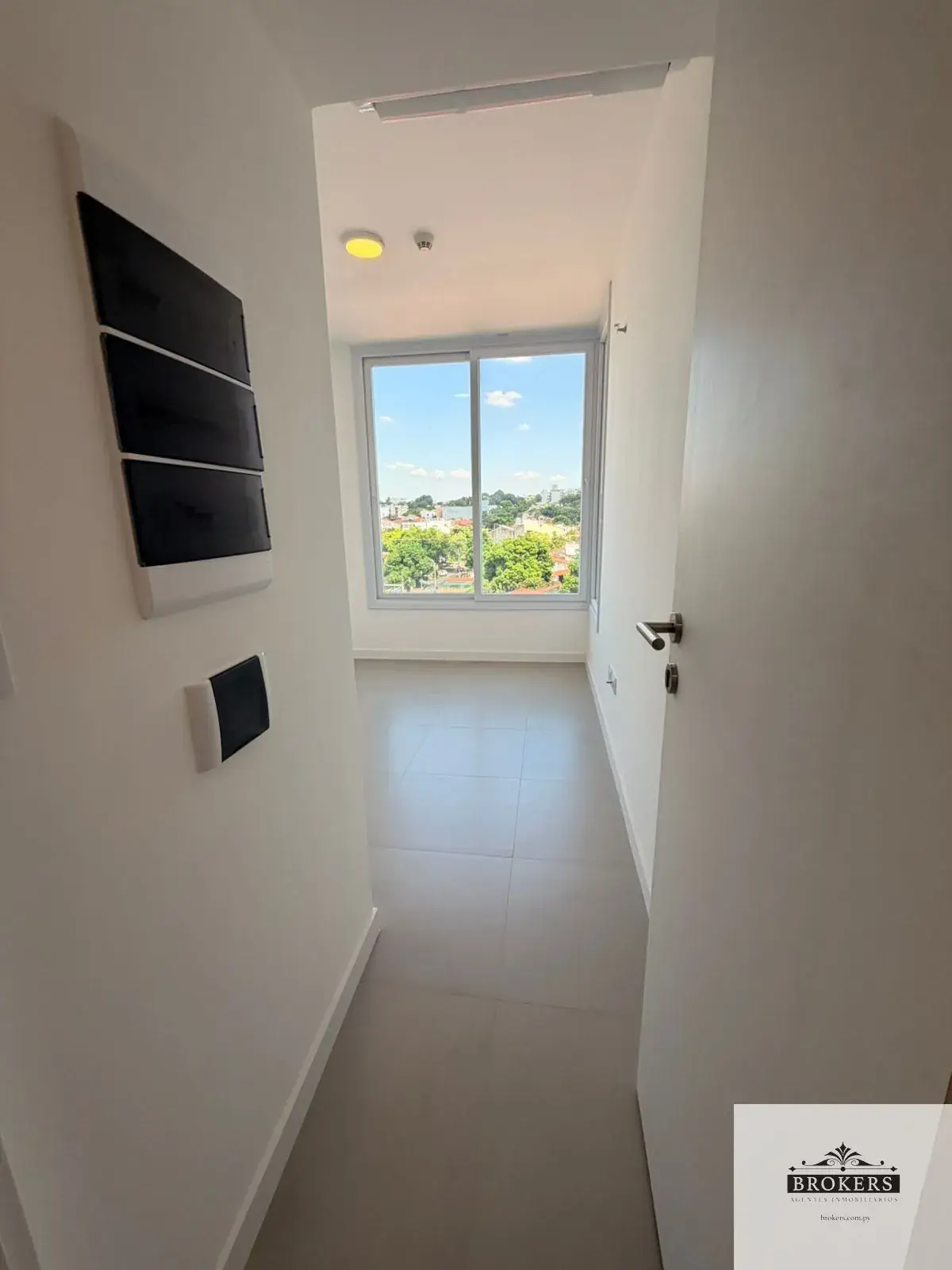 1-Bedroom Apartment for Sale in Jara, Asunción - Image 7