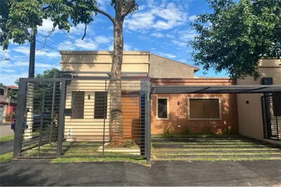 Apartamento de 1 dormitório à Venda em Villa Ofelia, Fernando de la Mora