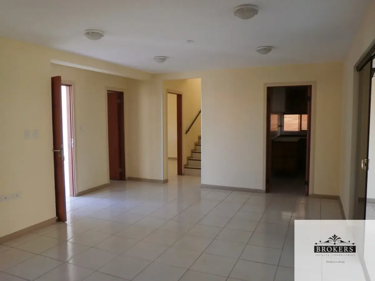 Casa de 3 dormitorios en Venta en Cuarto Barrio, Luque