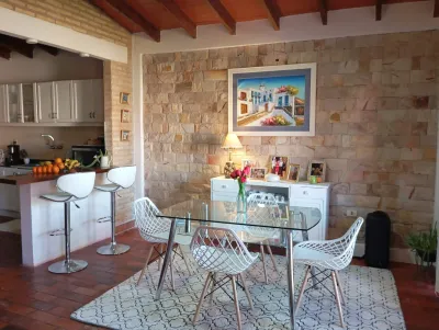 Casa de 4 quartos em Casa, 140m², à Venda em Villa Ofelia, Fernando de la Mora