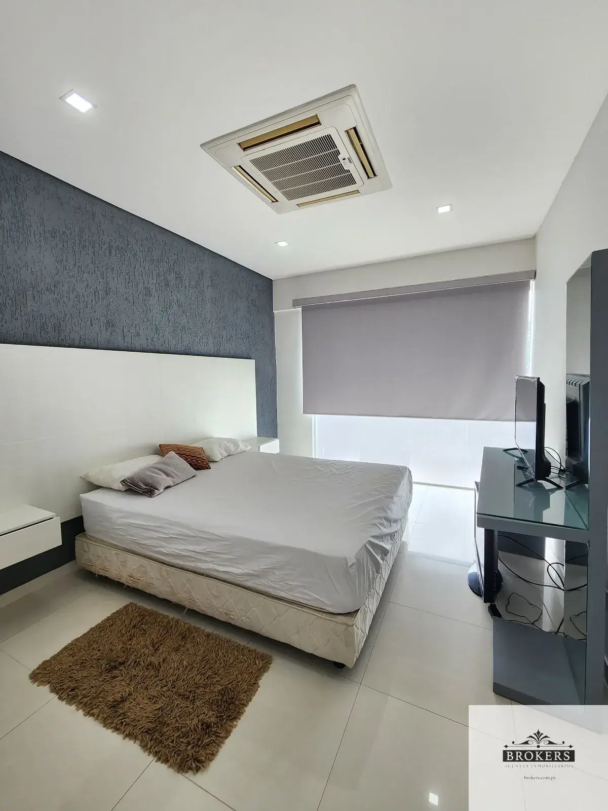Casa de 3 dormitorios en Venta en Ycuá Satí, Asunción - Image 13