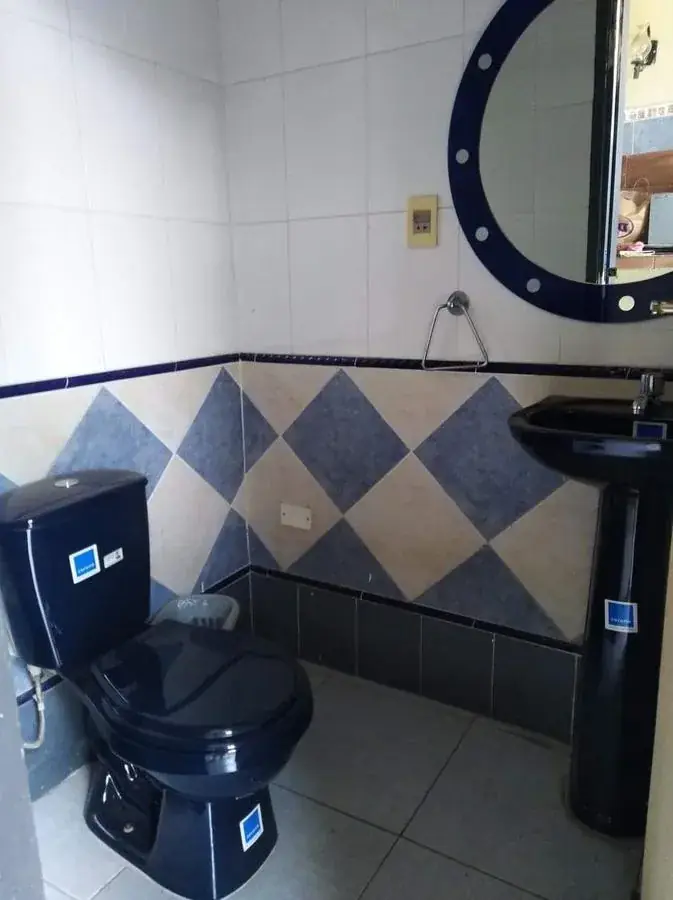 Casa de 3 dormitorios en Venta en Madame Lynch, Asunción - Image 13