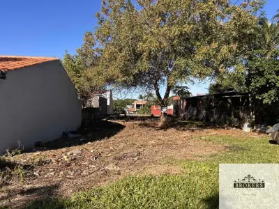 Terreno de 360m² en Venta en Primer Barrio, Luque