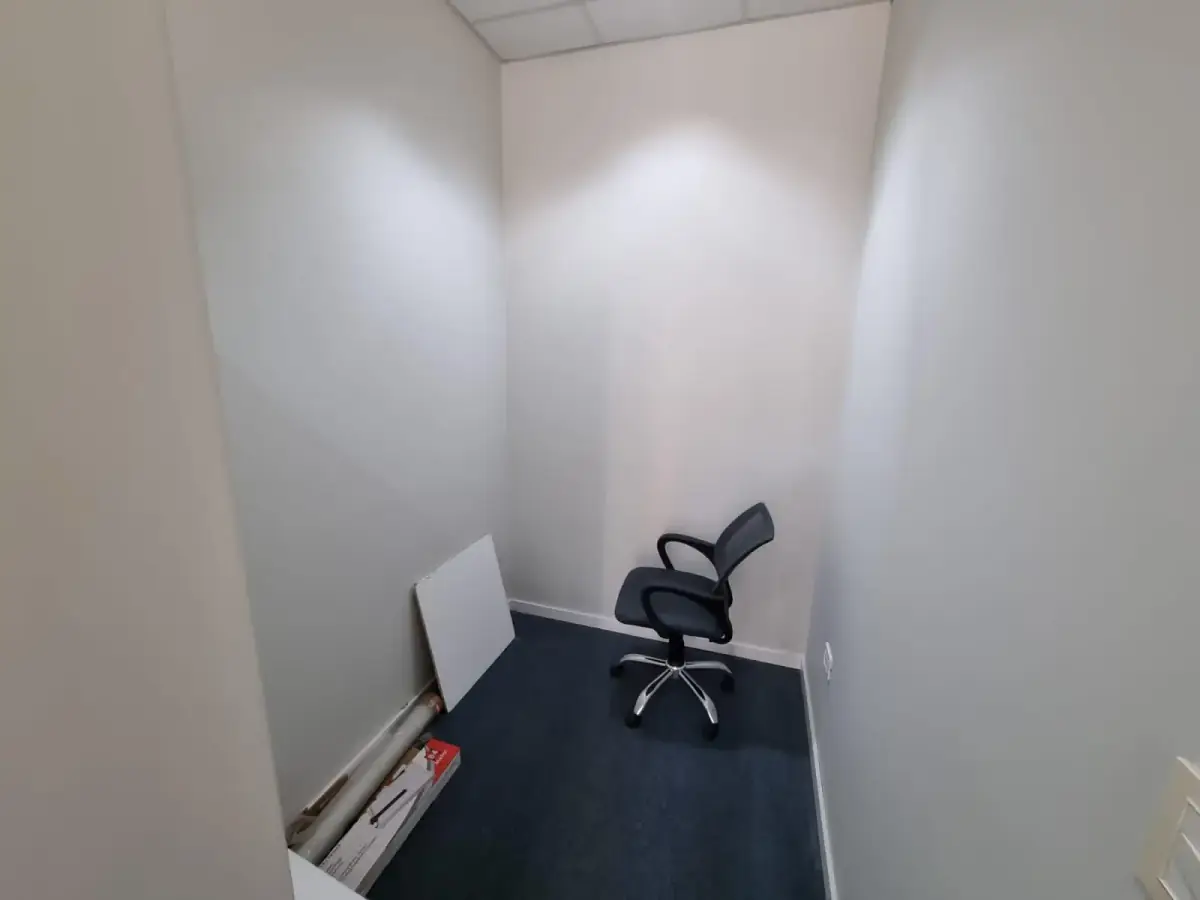 Escritório de 94m² à Venda em Ycuá Satí, Asunción - Image 8