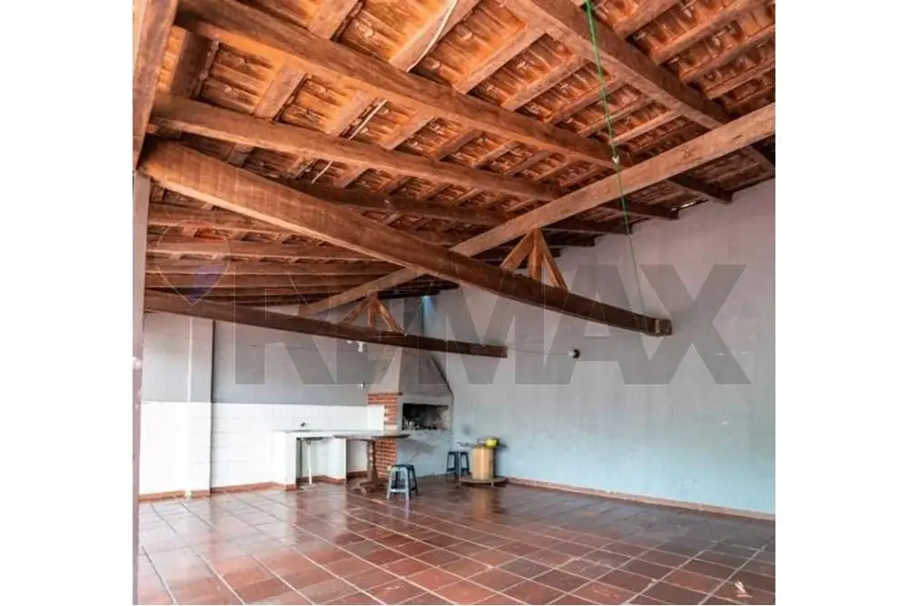 4-Bedroom House for Sale in Che la Reina, Ciudad del Este - Image 12