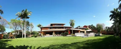 5-Bedroom House for Sale in Ytay, Asunción
