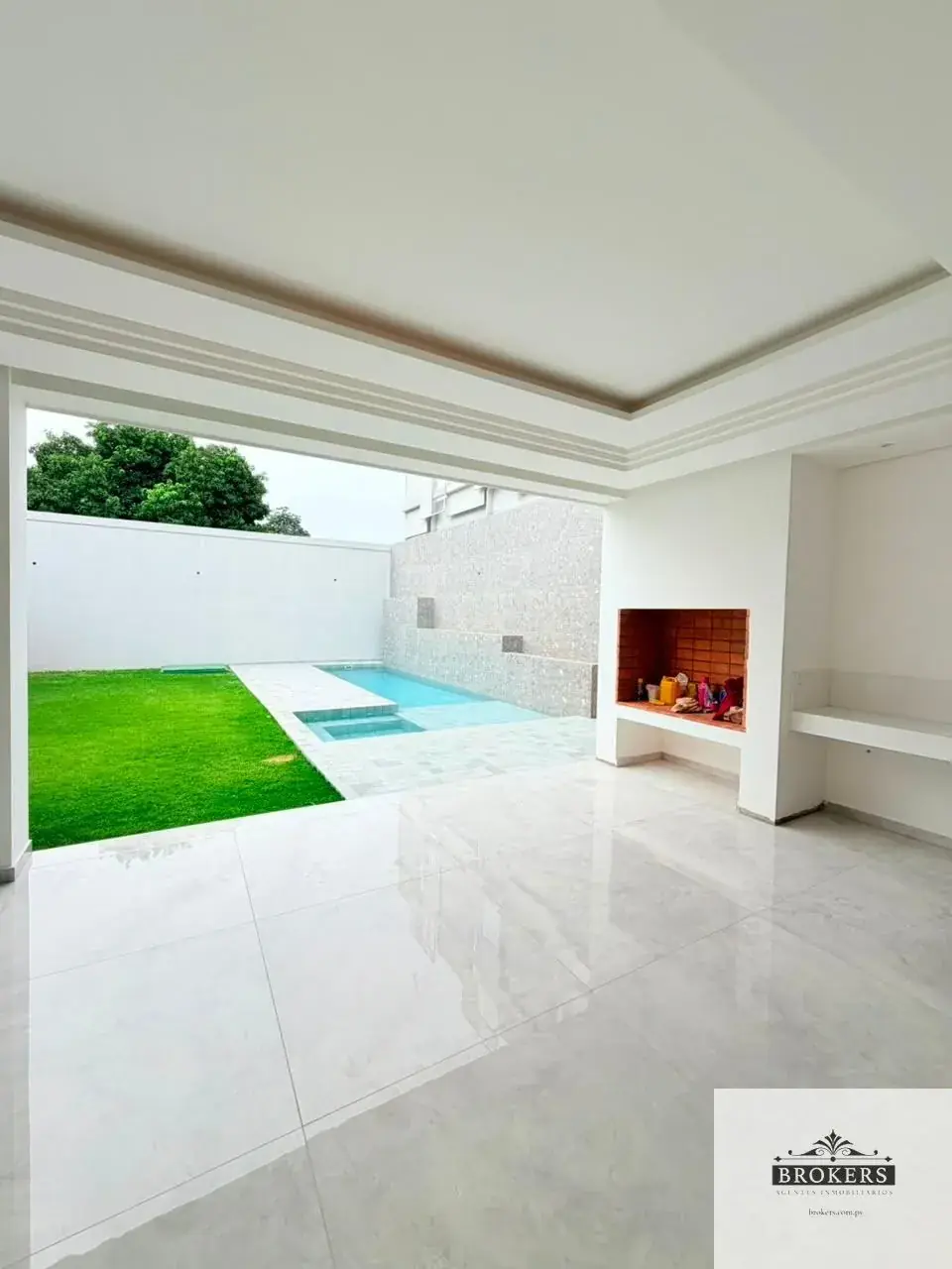 5-Bedroom House for Sale in Herrera, Asunción - Image 17