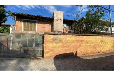 4-Bedroom House for Rent in San Jorge, Asunción