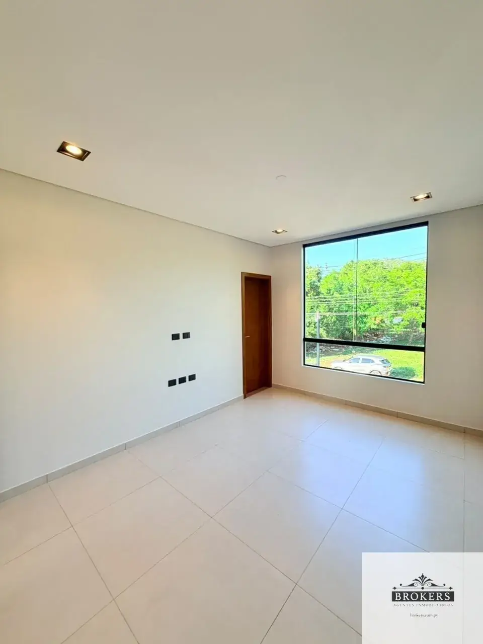 Casa de 3 dormitorios en Venta en Loma Merlo, Luque - Image 10