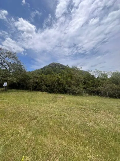 Terreno de 2,250m² en Venta en Paraguarí, Ciudad de Arroyo Pora-Sub Urbano