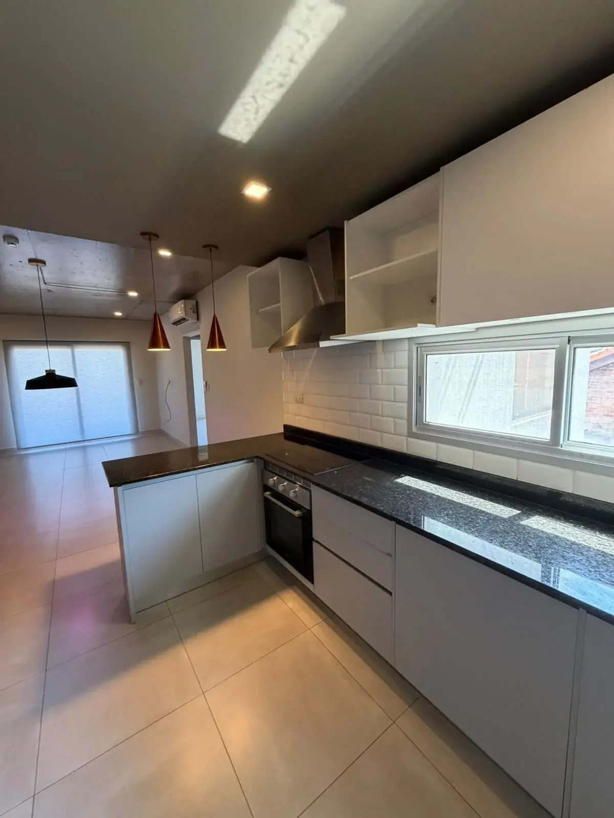 Departamento de 2 dormitorios en edificio Marlin, 74m², en Venta en Cuarto Barrio, Luque