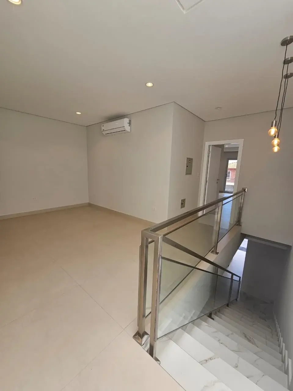 EN VENTA - Duplex con 3 dormitirios en suite . Barrio Ycua Sati - Image 14