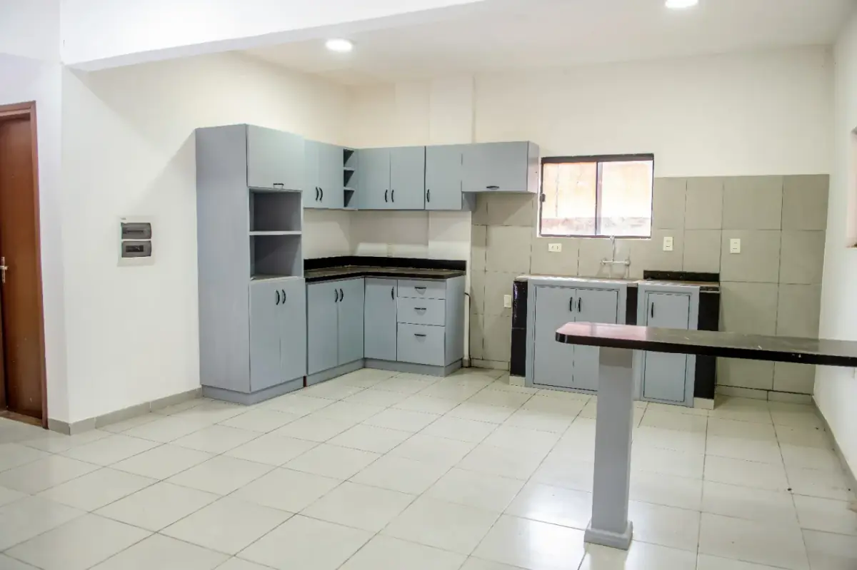 Casa de 4 dormitorios en Venta en Tercer Barrio, Luque - Image 9