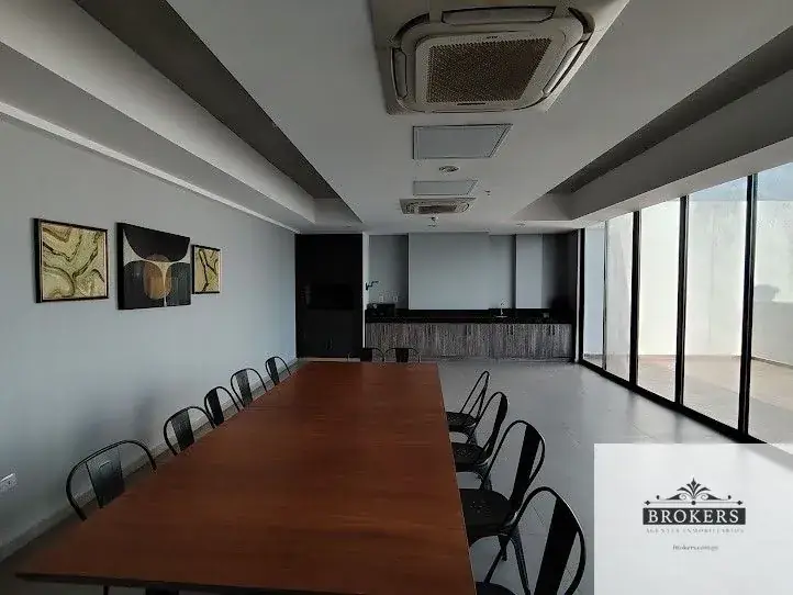 2-Bedroom Apartment for Sale in Carmelitas, Asunción - Image 10